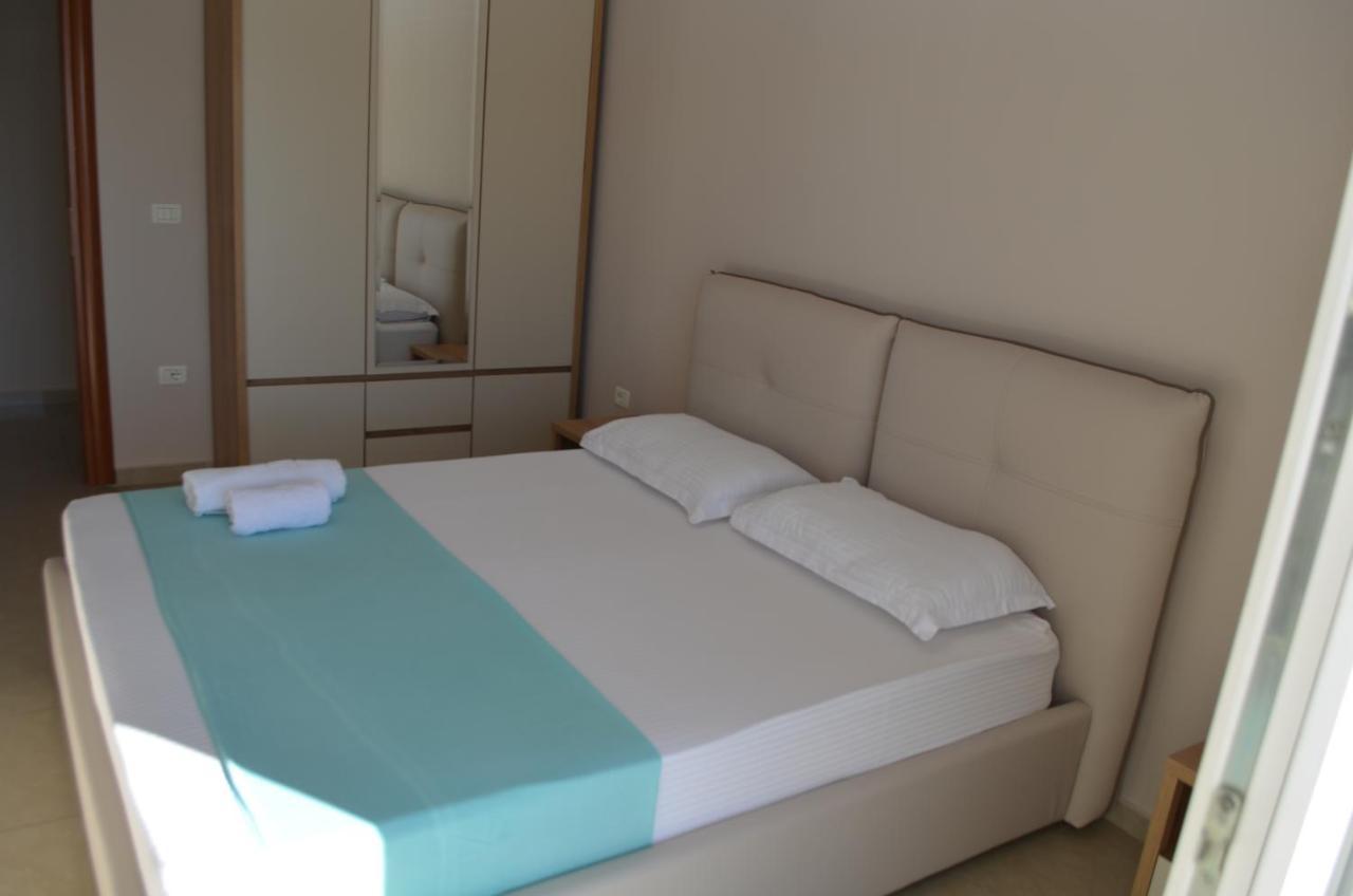 Saint Tropez Apartment Sarandë Exterior foto